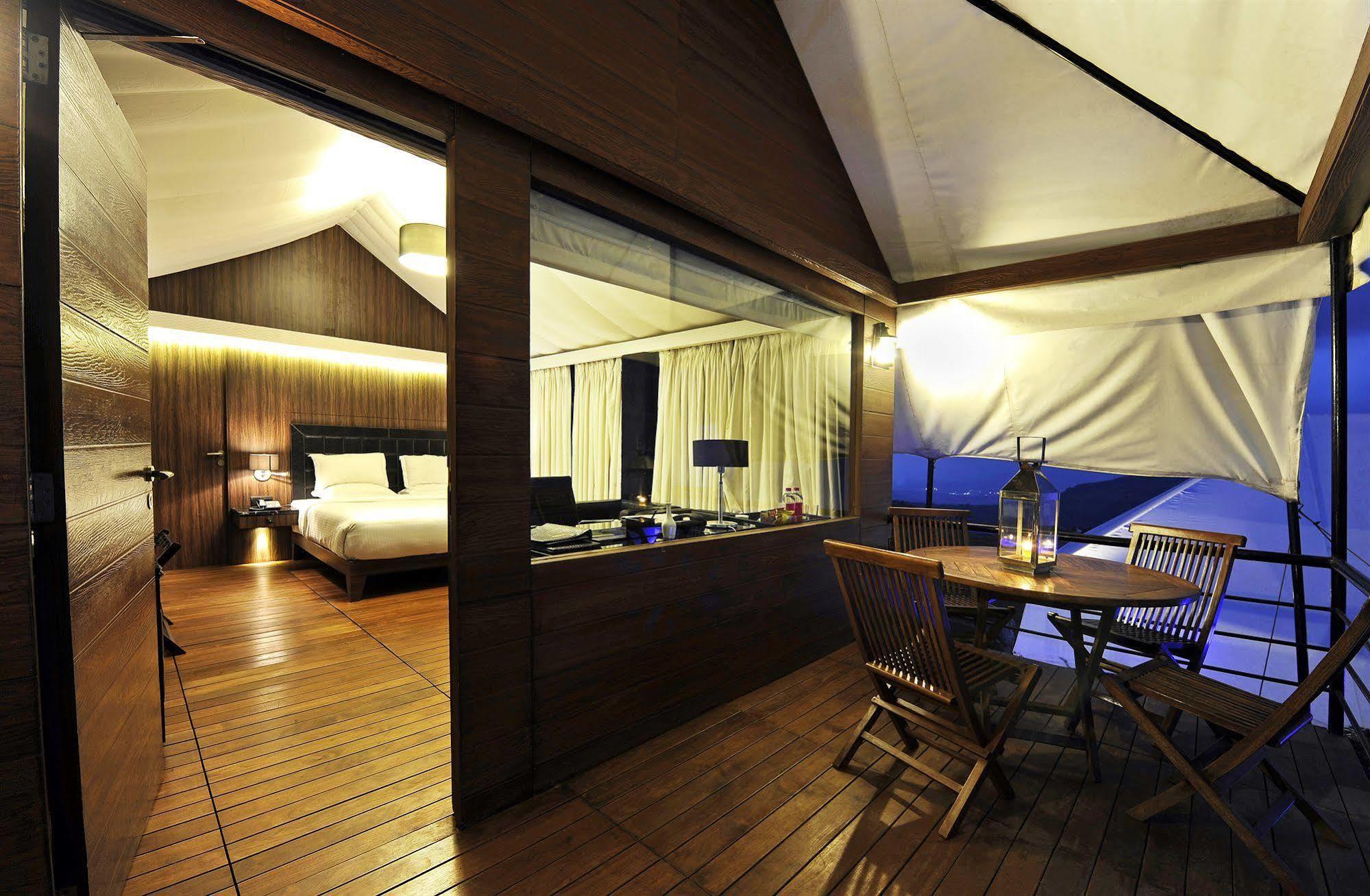 Della Resorts Lonavala Exterior foto